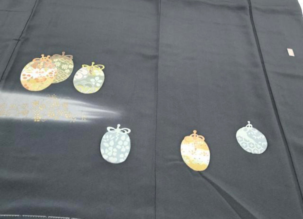 Japanese Silk Kimono 十日町友禅作家　阿部佳雪 　豪華色留袖　仕覆花文　暈し染め　金彩　正絹